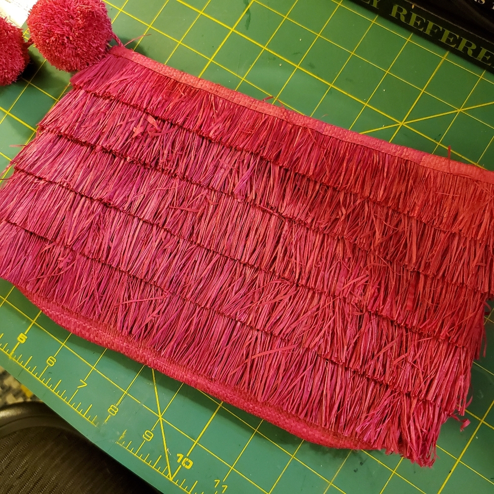 Mar Y Sol straw clutch w pom poms